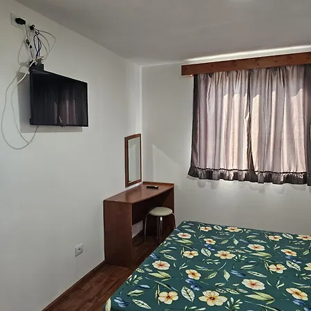 Traflor Termhouse Rustic